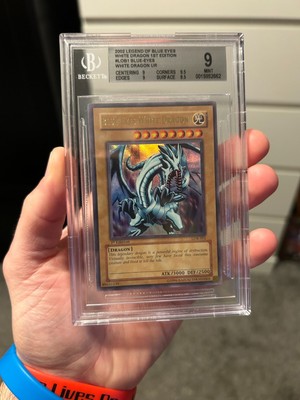 Yugioh Beckett 9 MINT Blue-Eyes White Dragon LOB-001 1st Edition Ultra Rare-image