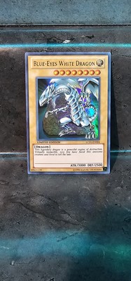 Limited Edition Ultra Rare Blue-Eyes White Dragon Yu-Gi-Oh Card (LC01-EN004)-image
