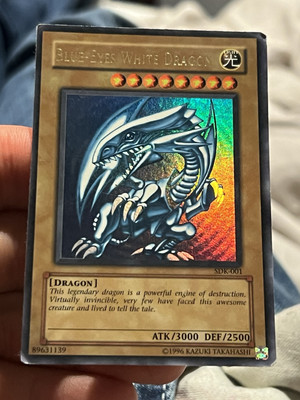 Blue-Eyes White Dragon SDK-001 Ultra Rare MP Yugioh Card-image