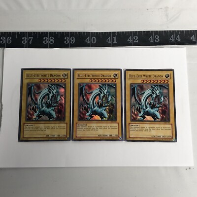 Yu-Gi-Oh! TCG Blue-Eyes White Dragon (Starter Deck SKE-001) Unlimited Lot Of 3-image