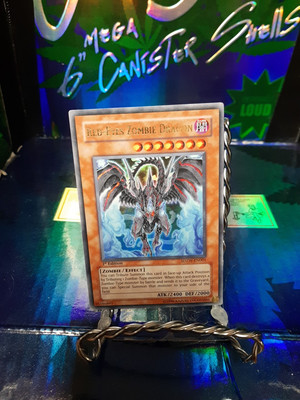 Yugioh Red-Eyes Zombie Dragon SDZW-EN001 Ultra Rare 1st Ed NM-image
