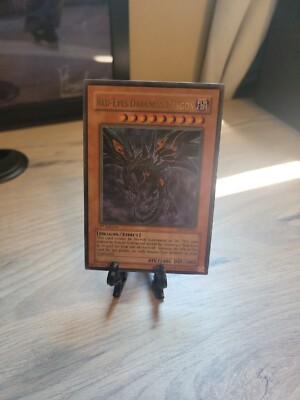 Yugioh - Red-Eyes Darkness Dragon SD1-EN001 1st Edition Ultra Rare LP-image