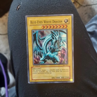 Blue Eyes White Dragon ske-001 Holo Ultra Rare 1st edition-image