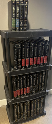 Encyclopedia Britannica 15th Edition Near Complete Set 1990-image