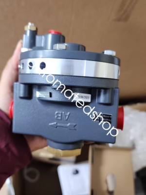 1pc fisher 2625 pneumatic amplifier Fast delivery DHL or FedEx-image