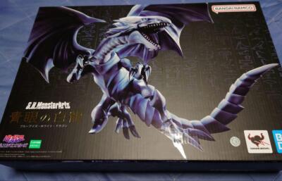 S.H.MonsterArts Yu-Gi-Oh Duel Monsters Blue-Eyes White Dragon Figure BANDAI-image