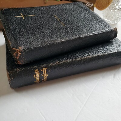 Set 1950 Vintage Black Leather German Gelangbuch Bible Prayer Bookshelf Decor-image