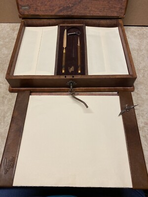 ARTE Medici Genuine Leather-Bound VIP stationery set-image