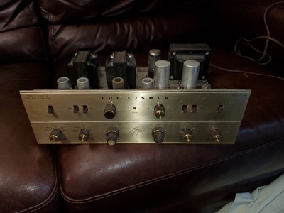 Fisher X-100 Stereo Integrated Tube Amplifier, powers on and has sound R and L-image