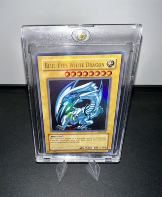 2002 RARE Yugioh BLUE-EYES WHITE DRAGON-MINT-image