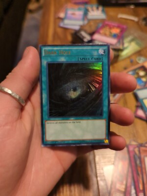 Dark Hole (Magic) LOB-052 The Legend of Blue Eyes White Dragon 1st Edition-image