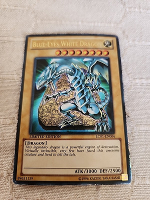 Blue Eyes White Dragon Ultimate Rare Limited Edition -image