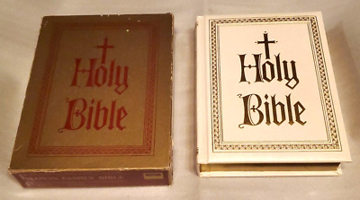 Nelson Family Reference Bible 744W Red Letter Edition White Faux Leather In Box-image
