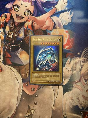 Blue-Eyes White Dragon - SDK-001 Ultra Rare MP Yugioh Card-image