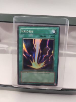 Yu-Gi-Oh! TCG Raigeki Legend of Blue Eyes White Dragon LOB-053 Unlimited...-image