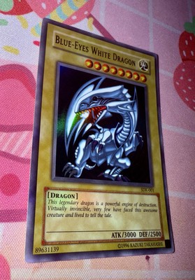 blue-eyes white dragon sdk-001 Misprint Max Foil Bleed Yu-Gi-Oh-image