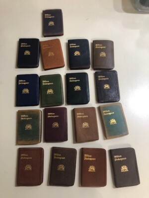 Knickerbocker Leather & Novelty Co. Shakespeare 17 Mini Book Set Vintage -image