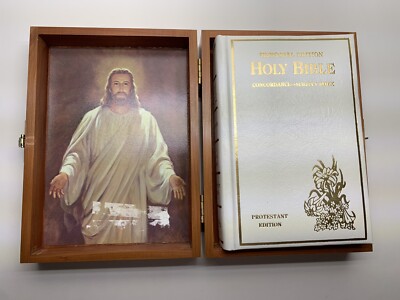 Holy Bible White Leather HC King James Concordance Cedar Box Jesus Memorial Vtg-image