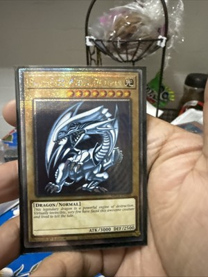 Yu-Gi-Oh! Quarter Century Secret Rare Blue-Eyes White Dragon MP24-EN001 25th-image