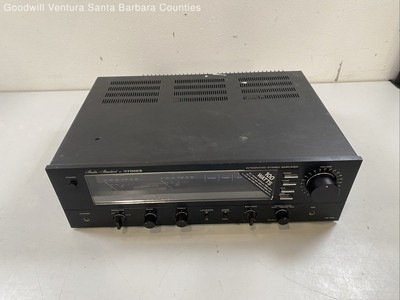 Fisher CA-880 Integrated Stereo Amplifier - Read-image