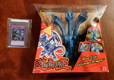 NEW 2002 MATTEL YU-GI-OH! BLUE-EYES ULTIMATE DRAGON W/MISSILE AND SOUND + 1 CARD-image