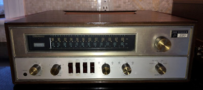 The Fisher 220 AM/FM Stereo Receiver Perfect Working Condition-image