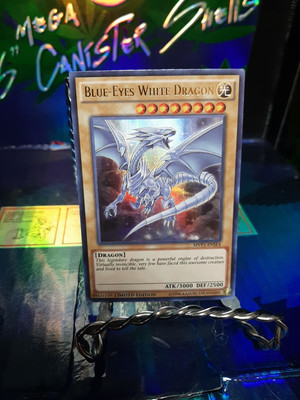 MVP1-ENSE4 BLUE-EYES WHITE DRAGON ULTRA RARE NM LIMITED EDITION-image