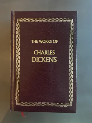 Works of Charles Dickens (1990 hardcover) Oliver Twist, A Tale of Two Cities ...-image