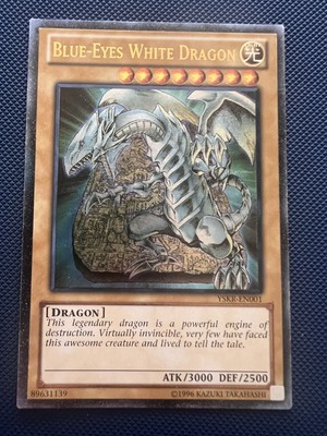 Yugioh Blue-Eyes White Dragon YSKR-EN001 Ultimate Rare Unlimited NM-image