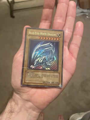Blue-Eyes White Dragon SDK-001 Yugioh! Card Holo Ultra Rare-image