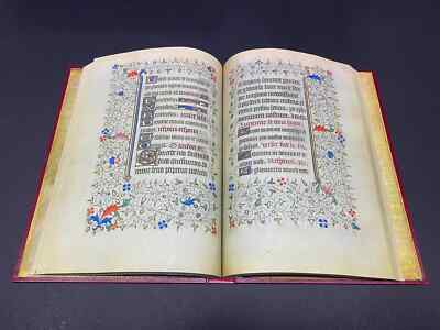 The Hours of Marguerite d'Orleans Facsimile Limited Deluxe Leatherbound Edition-image