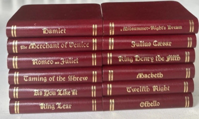 Vintage William Shakespeare Burgess & Bowes Midget Classics 12 volume boxed set-image