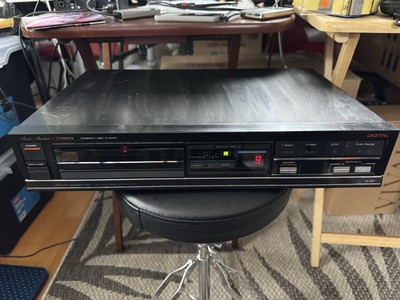 Fisher AD-857 Disc Player (Tested and Working)-image