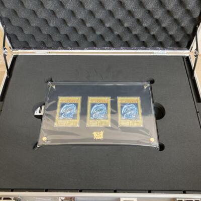 Yu-Gi-Oh! 25th Anniversary Ultimate Kaiba Set w/ 3 Blue-Eyes White Dragon-image