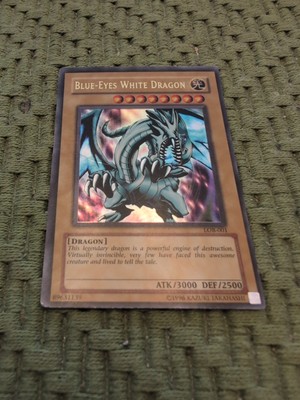  Yugioh  2002 Blue-Eyes White Dragon LOB-001 Ultra Rare Unlimited-image