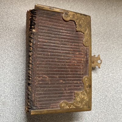 Rare Antique Bible Common Prayer Set In Brass Miniature 4” Edition W/ Clasp-image