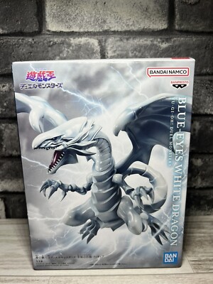 Anime YU-GI-OH! Duel Monsters Blue Eyes White Dragon Figure  Japan -image