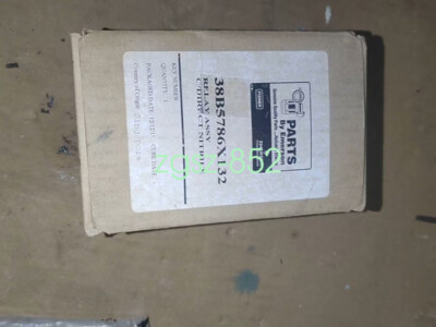 38B5786X132 NEW Fisher Pneumatic Amplifier FedEx or DHL-image