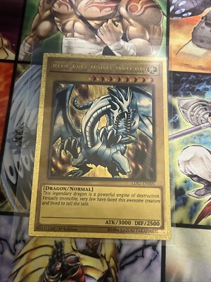 Blue-Eyes White Dragon - Yu-Gi-Oh Unofficial Gold Plastic Card-image