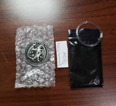 YuGiOh YCS Pre Registration Silver Coin Red-Eyes Black Dragon-image