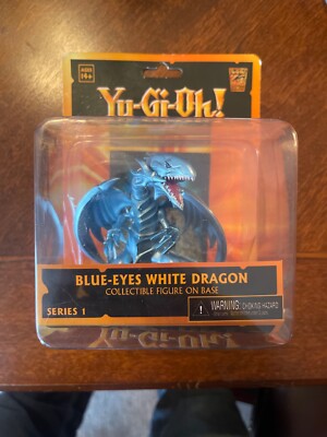 2013 NECA Yu-Gi-Oh! Blue Eyes White Dragon Diorama Minifigure 3-4