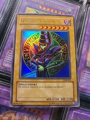 Yu-Gi-Oh! Dark Magician Legend of Blue Eyes White Dragon LOB-005 Unlimited-image