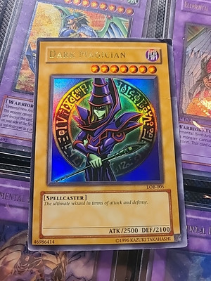 Yu-Gi-Oh! Dark Magician Legend of Blue Eyes White Dragon LOB-005 Unlimited-image