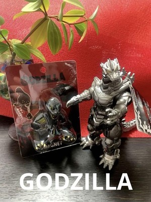 Mechagodzilla Godzilla Magnet Set with Movable Parts Collectible 16cm Used-image