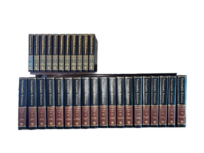 Encyclopaedia Britannica Set 15th Edition Leather Bound 1975 30 Volumes-image