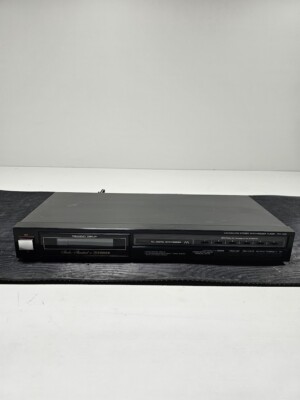 Fisher FM-226 Stereo Synthesizer Tuner - Used, Functional, Vintage-image