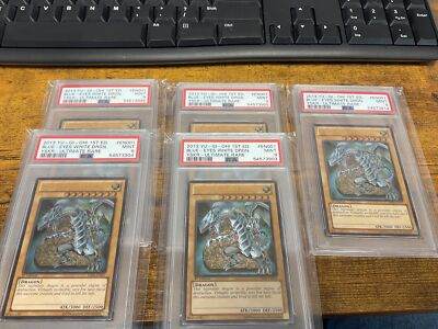 Blue-Eyes White Dragon - YSKR-EN001 First Edition PSA 9 -image