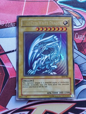 Early Vintage YUGIOH Blue Eyes White Dragon SDK-001-MP-LP-image