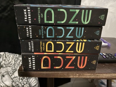 Frank Herbert's Dune Saga 6-Book Boxed Set : Dune, Dune Messiah, Children of...-image