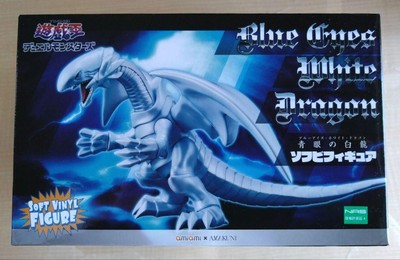 Yu Gi Oh Amiami  AMAKUNI Blue Eyed White Dragon Blue Eyes Soft Bisset-image